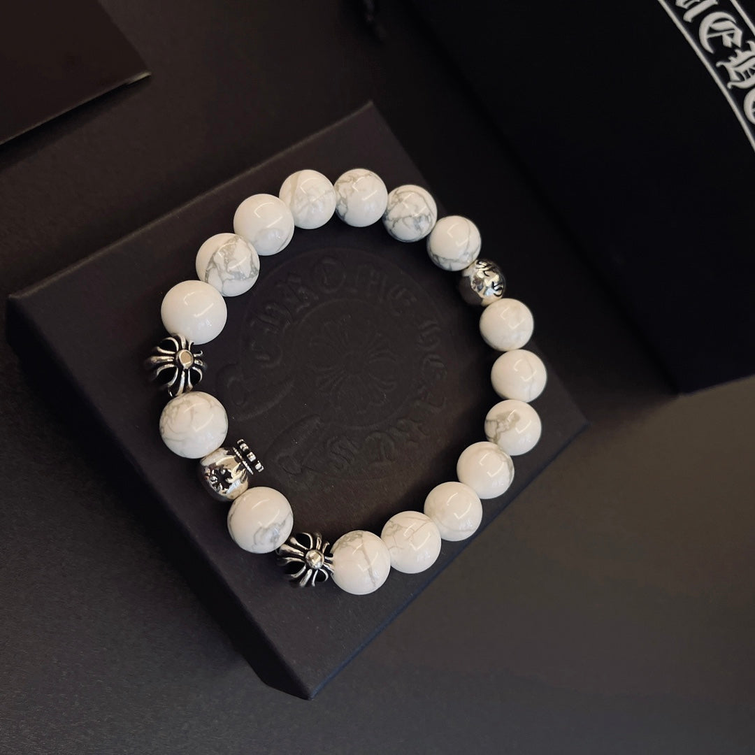 Gothic Emblem Beaded Bracelet in Metal-Tone – Design 04 close-up detail