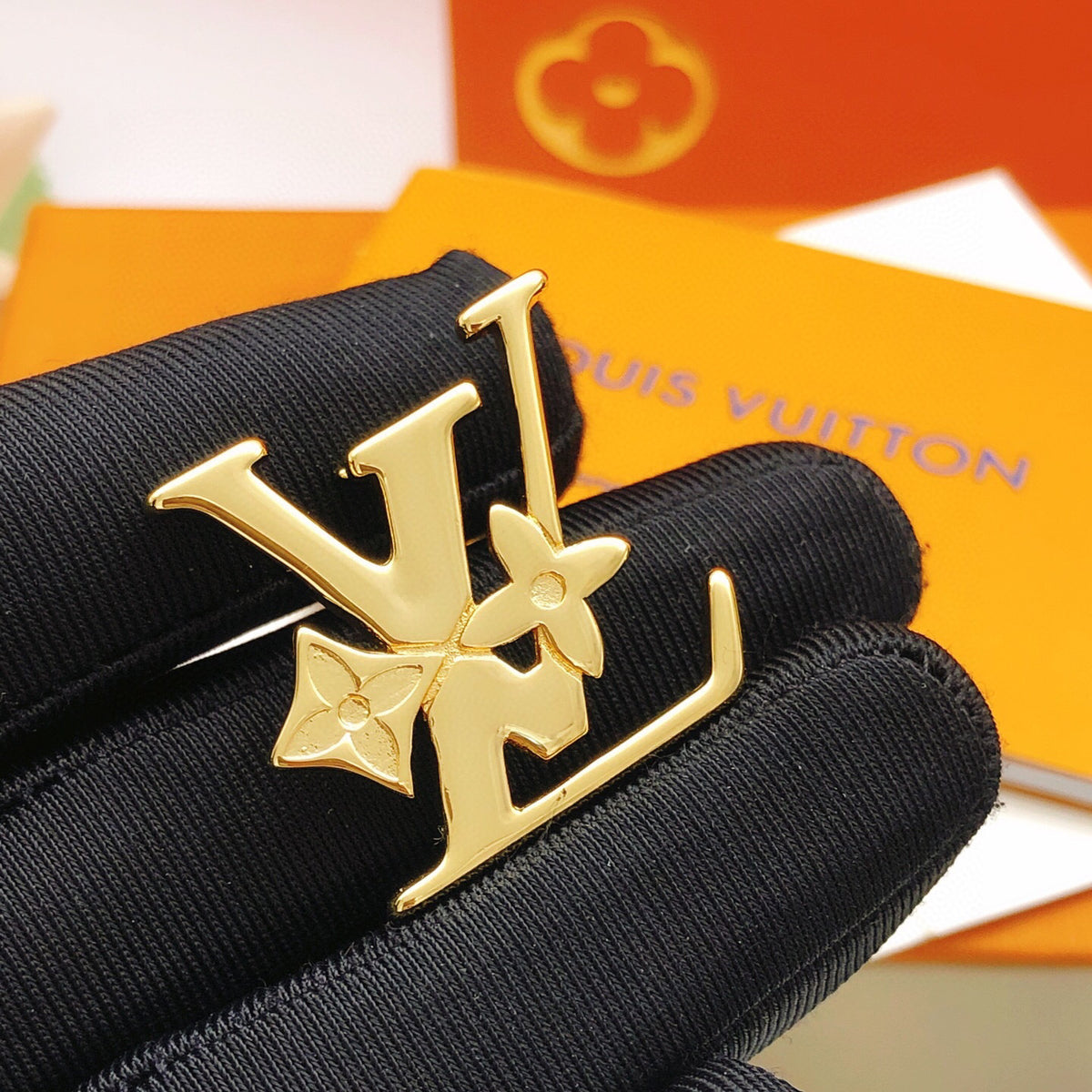 Geometric Emblem Brooch in Gold-Tone – Design 003 main product view