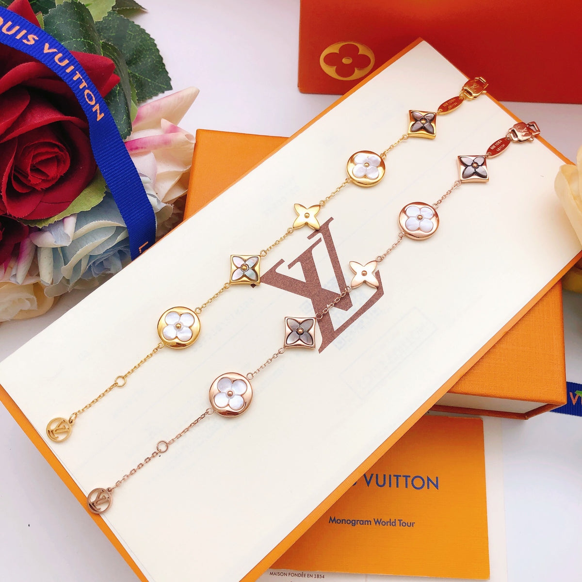 Geometric Emblem Bracelet in Rose-Gold-Tone – Rose Gold Detail – Design 016 close-up detail