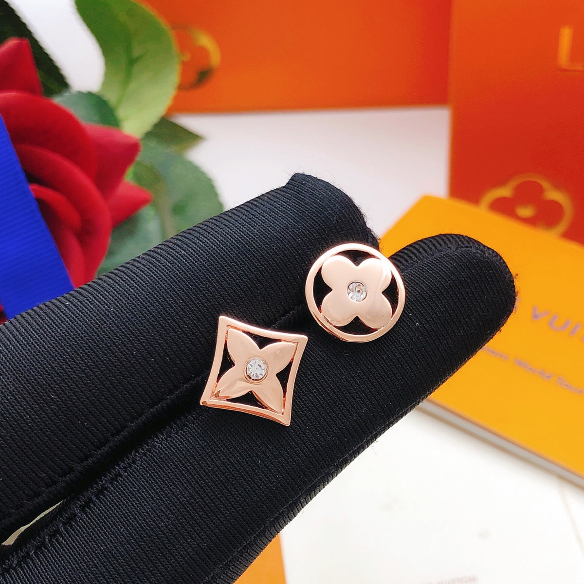 Round Stud Earrings in Rose-Gold-Tone – Rose Gold Detail – Design 002 main product view