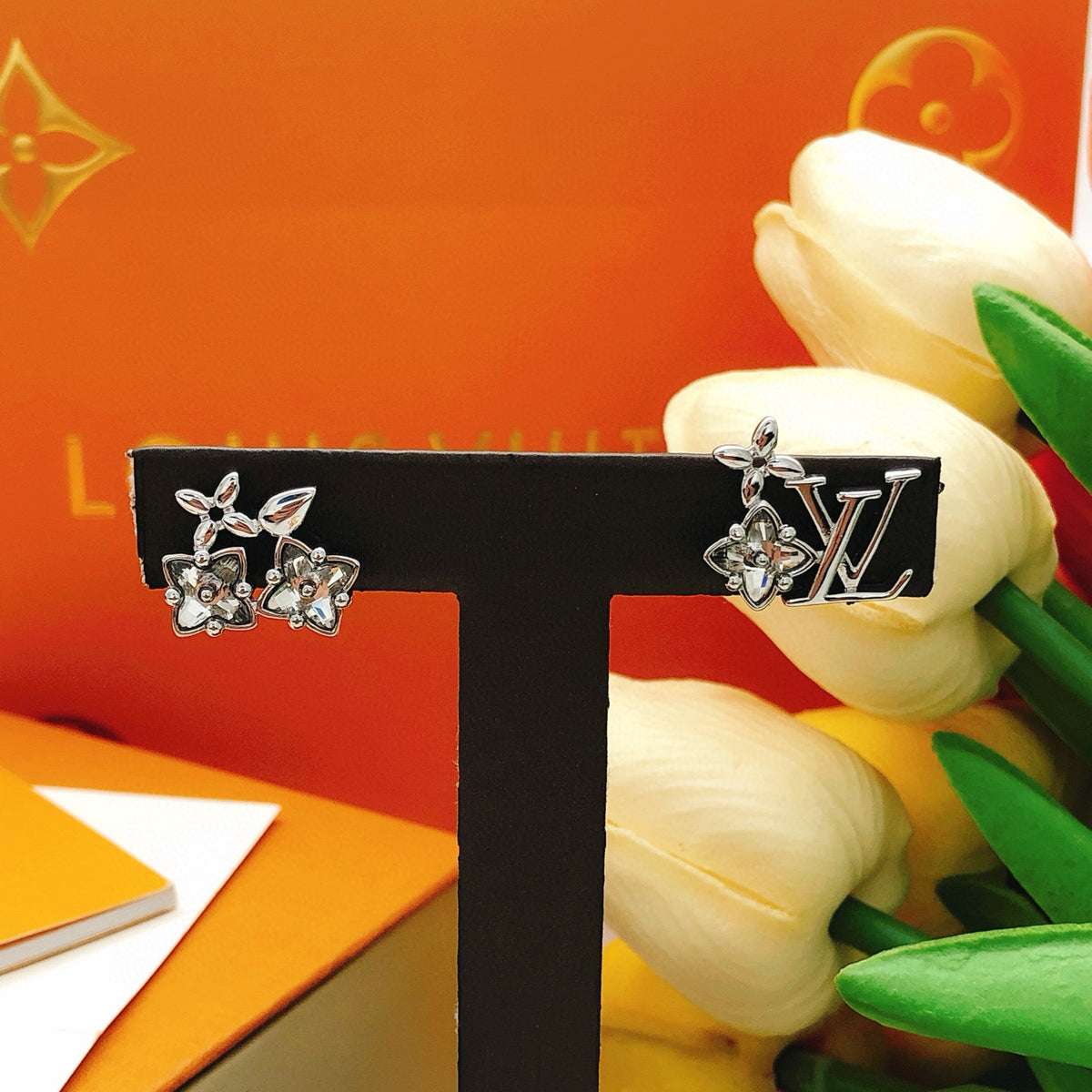 Geometric Emblem Fashion Accessory – Silver Detail – Design 005 styled product view