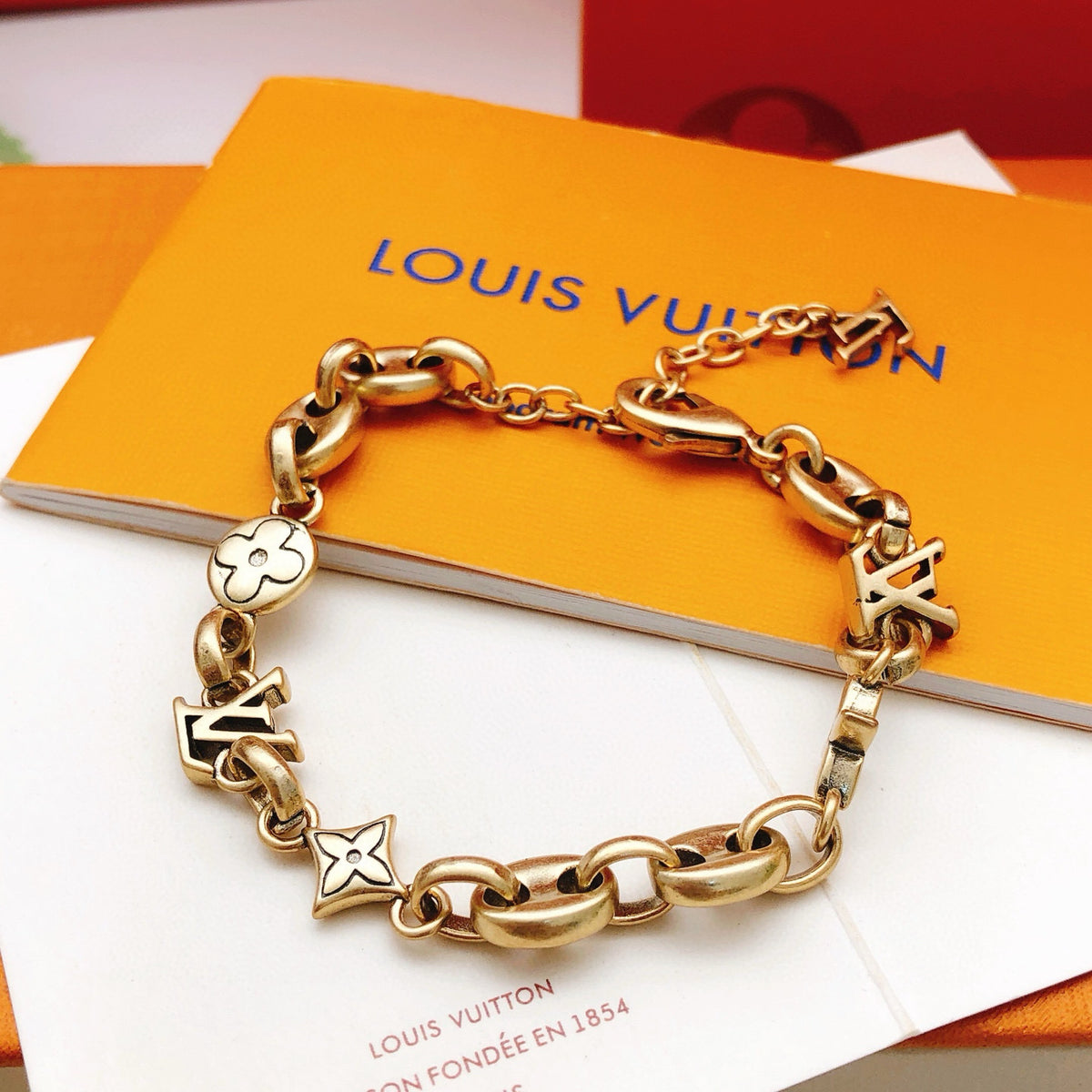 Geometric Emblem Bracelet in Gold-Tone – Design 064 detail view