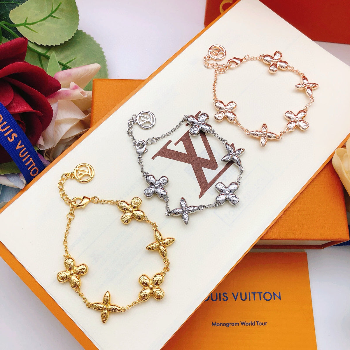 Geometric Emblem Bracelet in Gold-Tone – Design 065 close-up detail