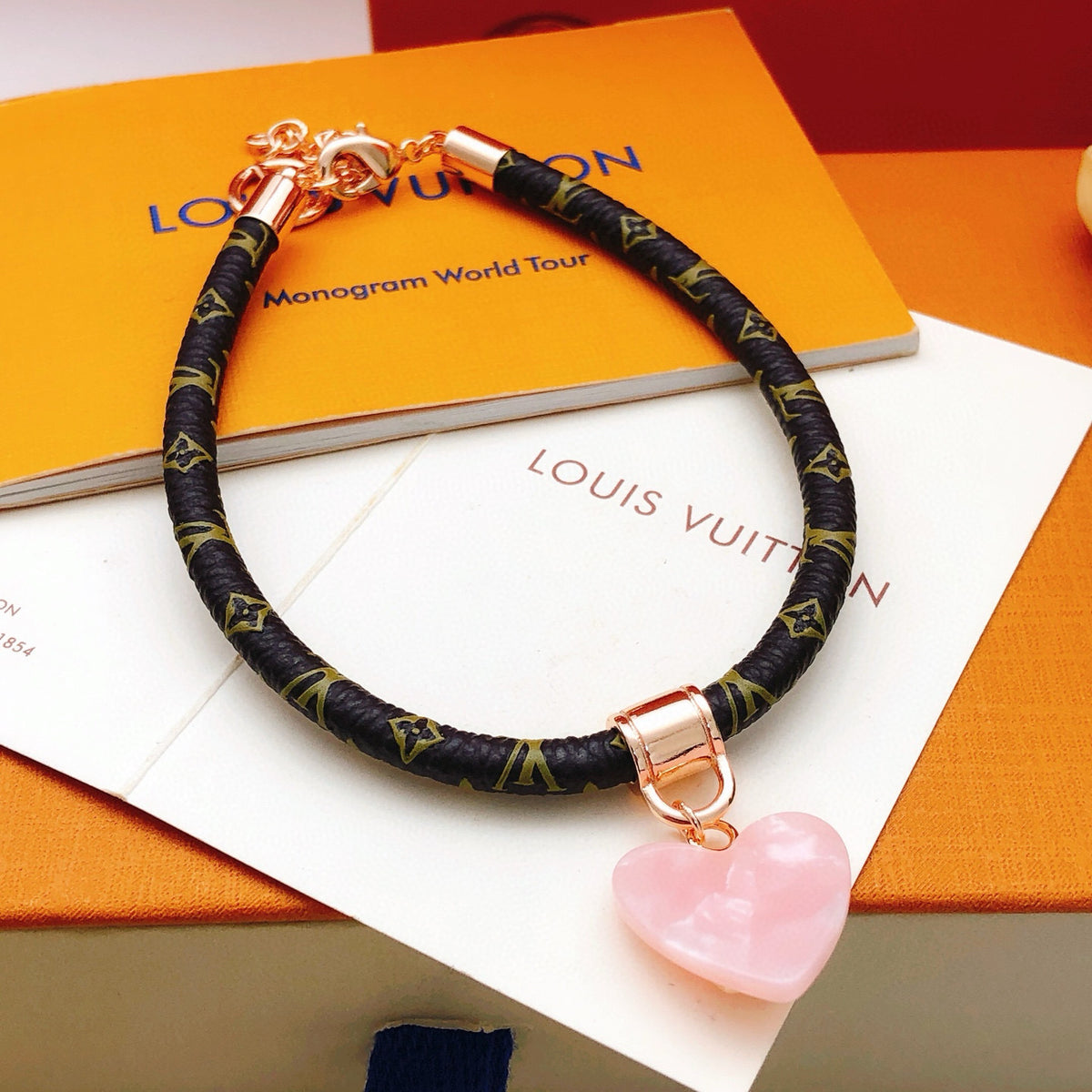 Heart Bangle in Rose-Gold-Tone – Rose Gold Detail detail view