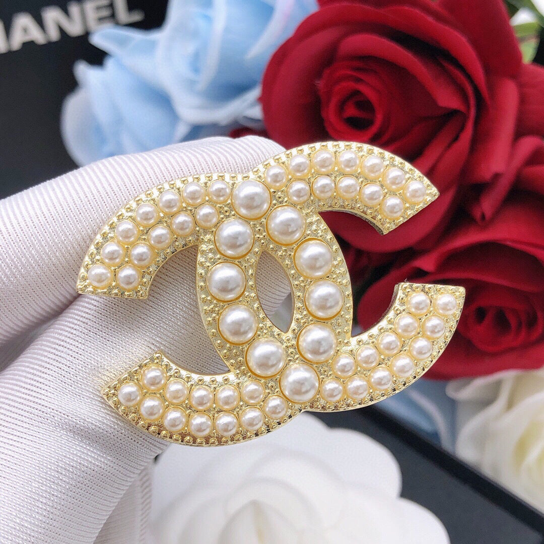 Double-C Emblem Brooch in Gold-Tone – Pearl Detail – Design 005 styled product view