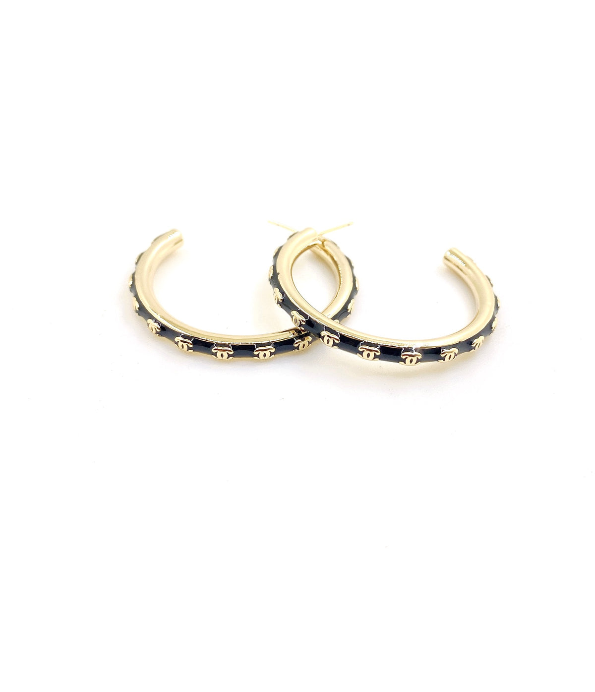Round Statement Earrings in Gold-Tone – Design 001 detail view