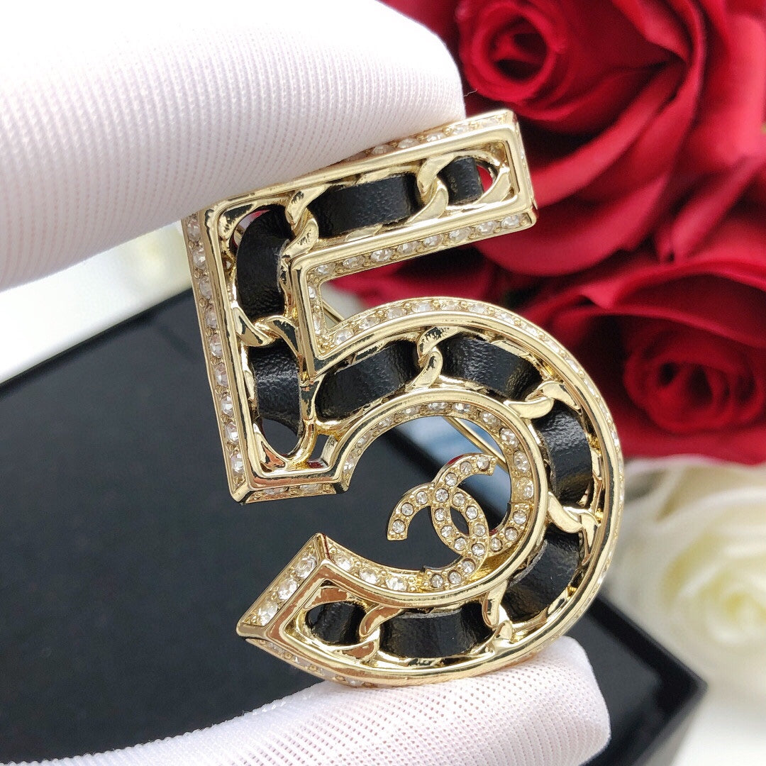 Signature Emblem Brooch in Polished Metal-Tone – Design 041 main product view