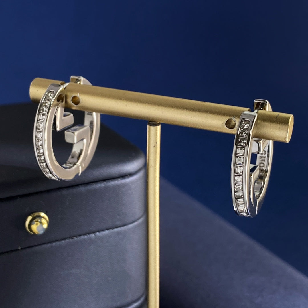 Double-G Emblem Statement Earrings in Silver-Tone – Design 003 close-up detail