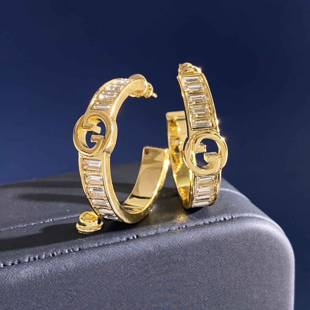 Double-G Emblem Statement Earrings in Gold-Tone – Design 002 main product view
