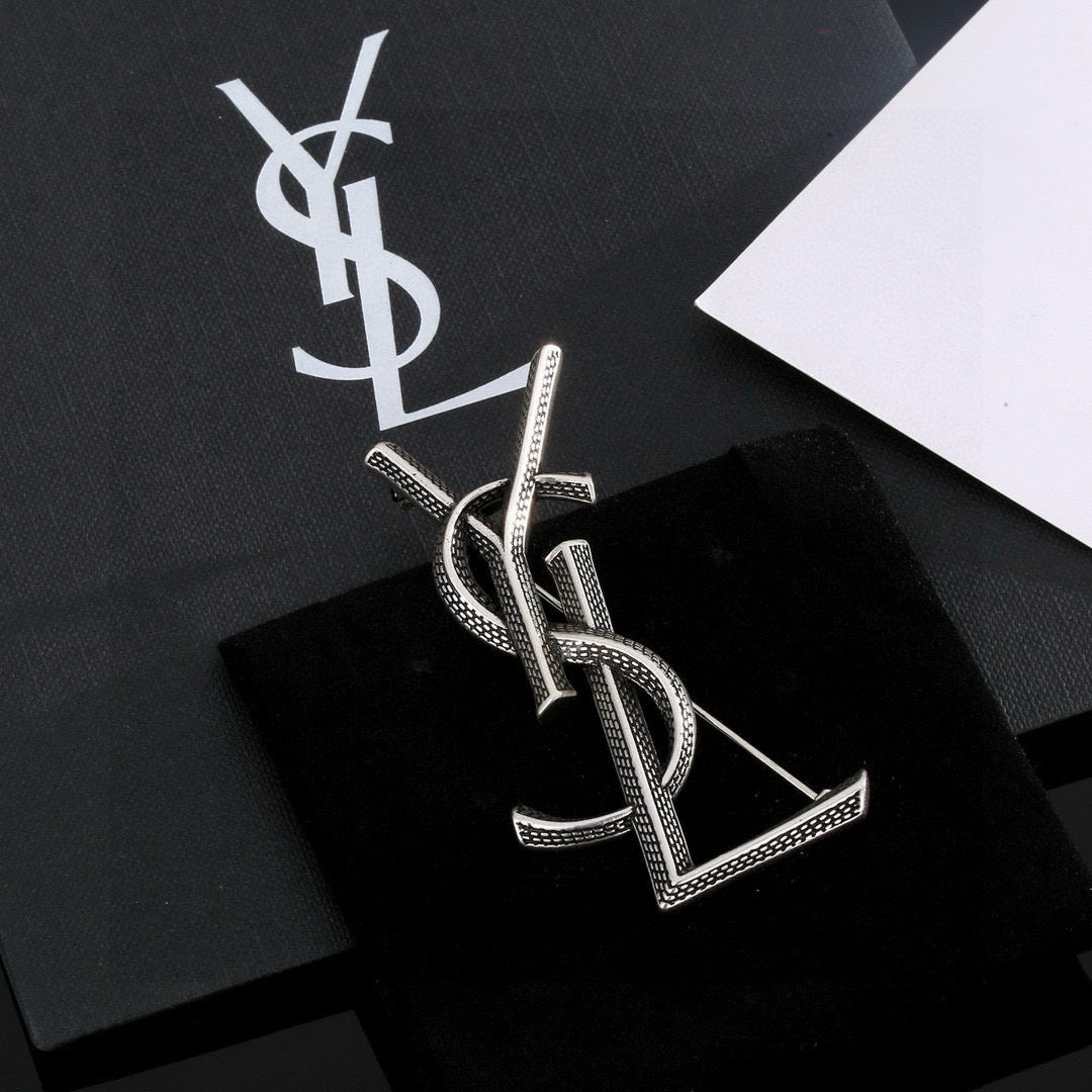 Geometric Emblem Brooch in Polished Metal-Tone – Design 009 close-up detail