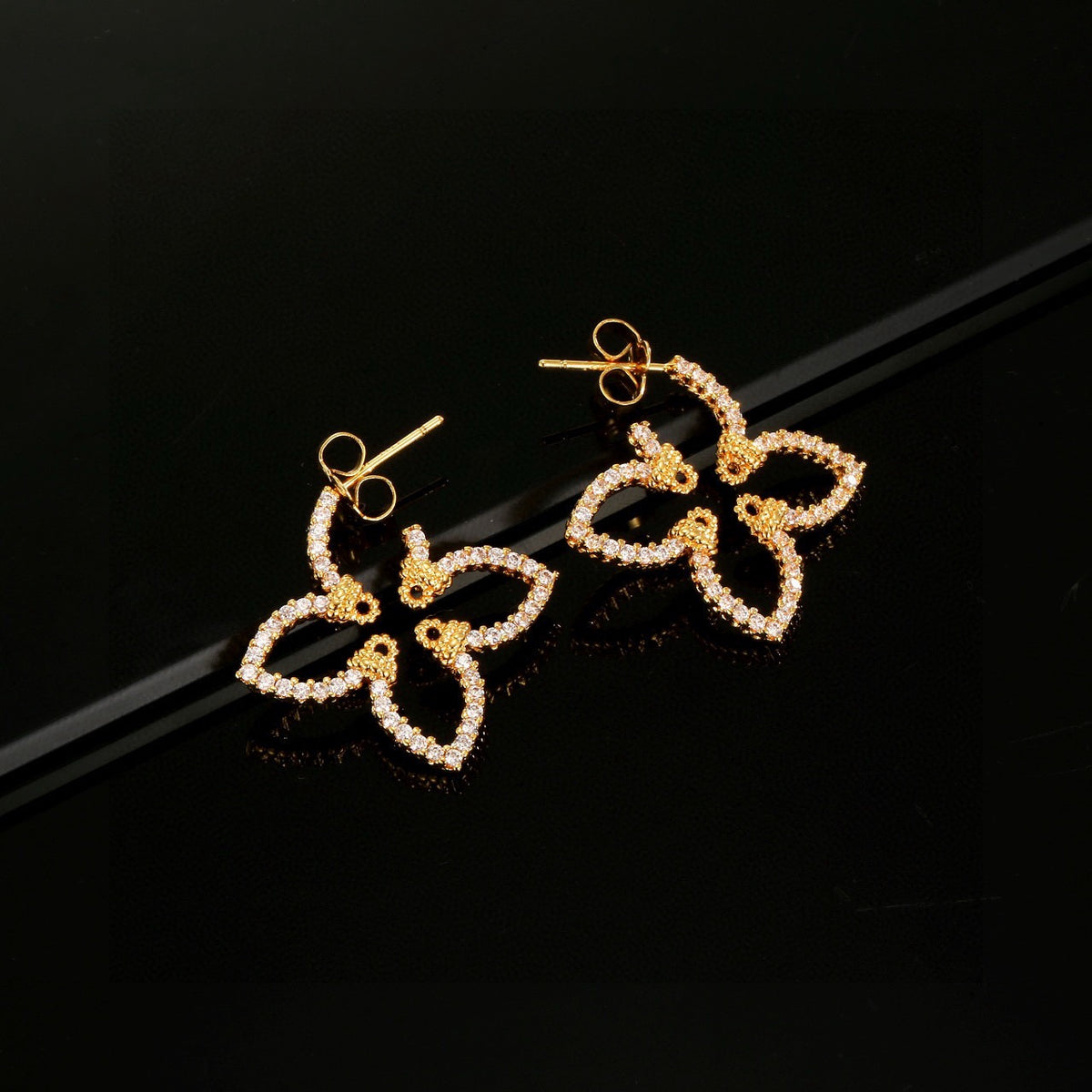 Clover Stud Earrings in Gold-Tone – Clover Detail – Design 004 front product view