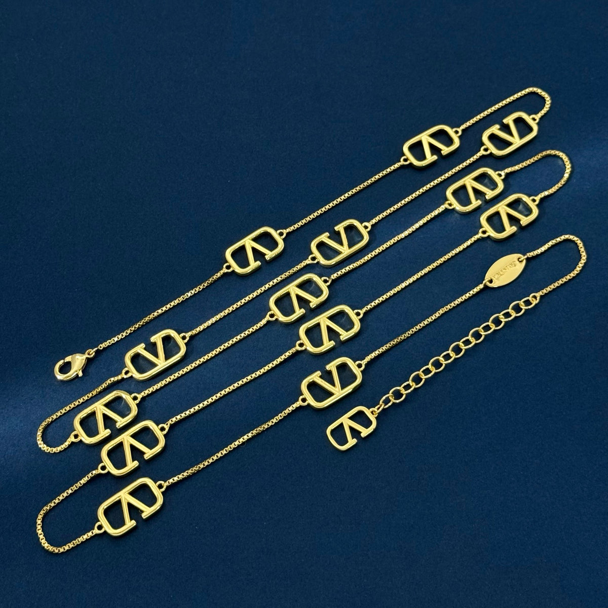 V Emblem Long Pendant Necklace – Design 02 front view