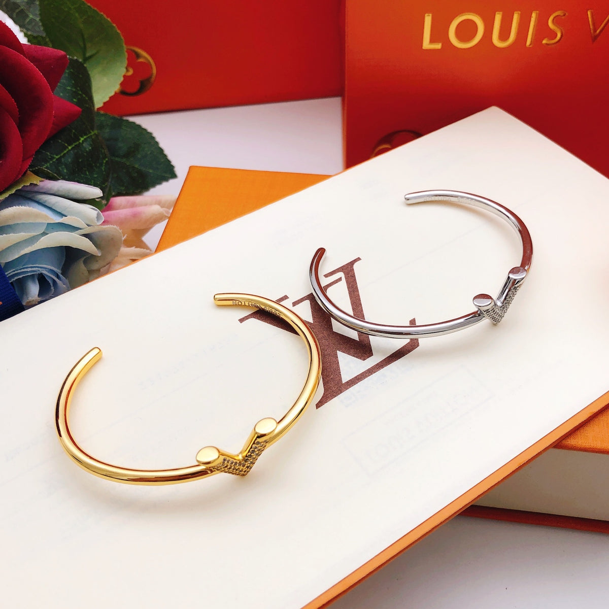 Geometric Emblem Bangle in Gold-Tone – Design 003 front product view