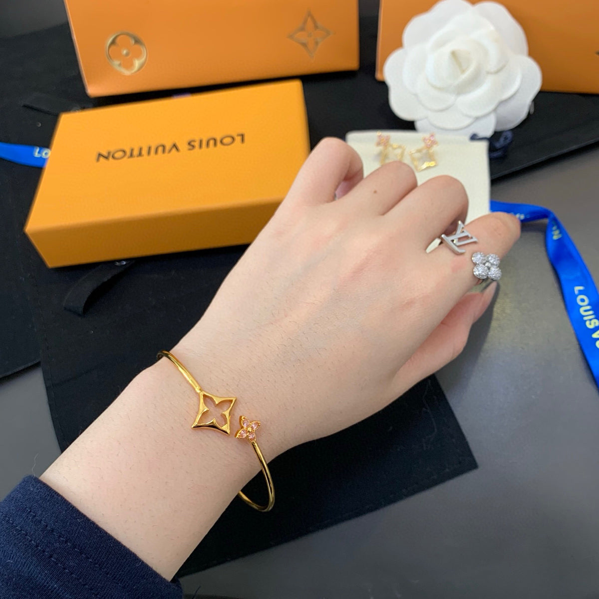 Geometric Emblem Bangle in Gold-Tone – Pink Detail main product view
