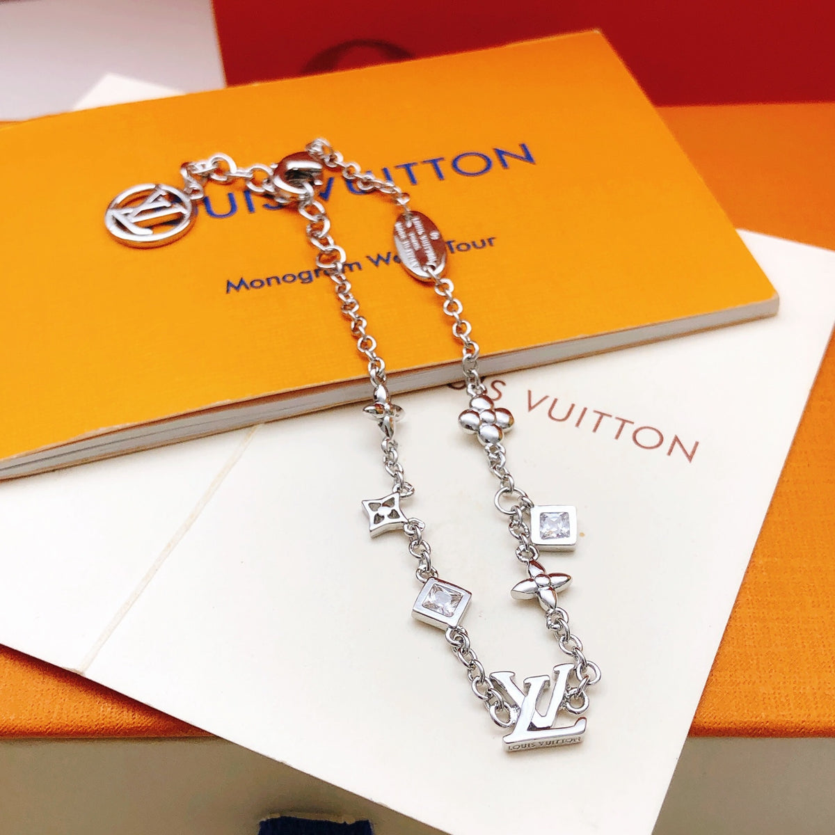 Geometric Emblem Bracelet in Silver-Tone – Silver Detail – Design 023 detail view