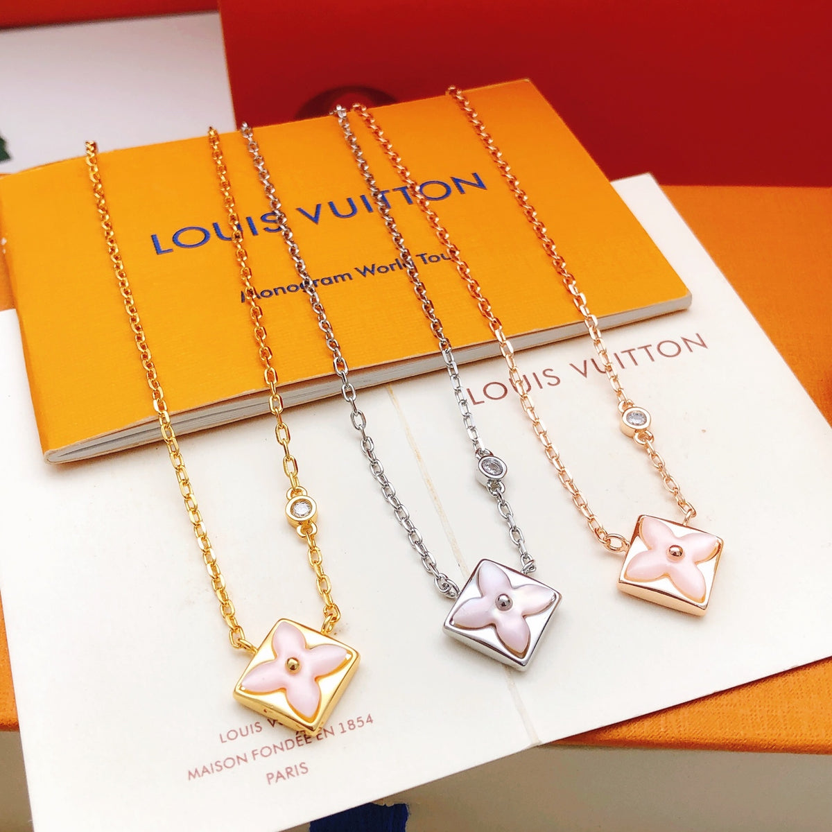 Geometric Emblem Pendant Necklace in Rose-Gold-Tone – Rose Gold Detail – Design 009 side detail