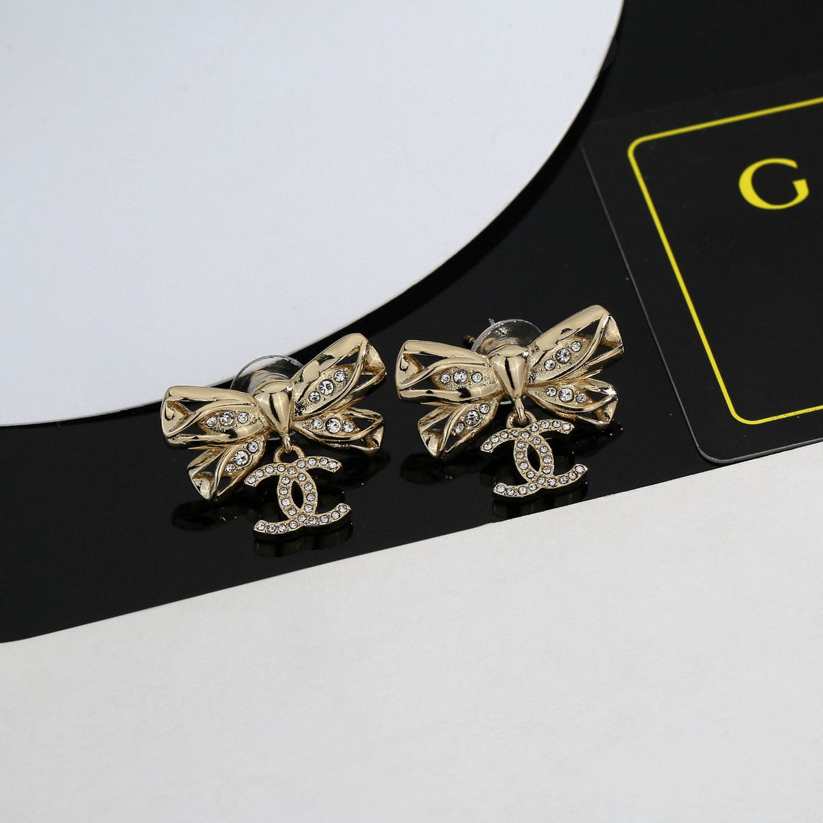 Double-C Emblem Stud Earrings in Polished Metal-Tone – Design 185 main product view