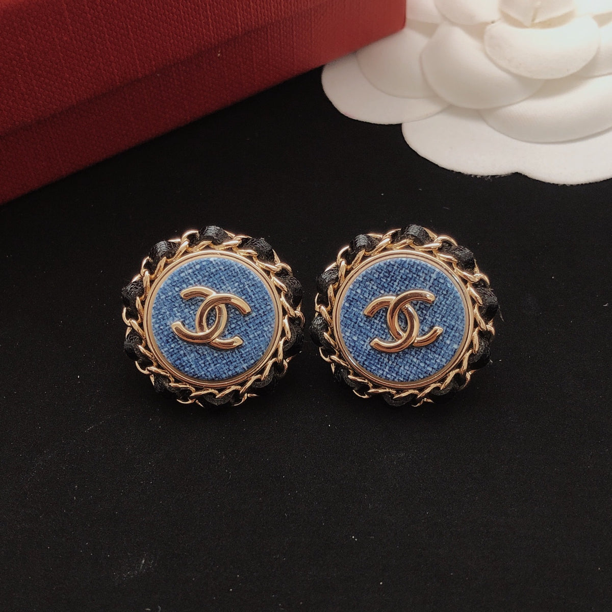 Round Stud Earrings in Gold-Tone – Blue Detail – Design 003 side detail