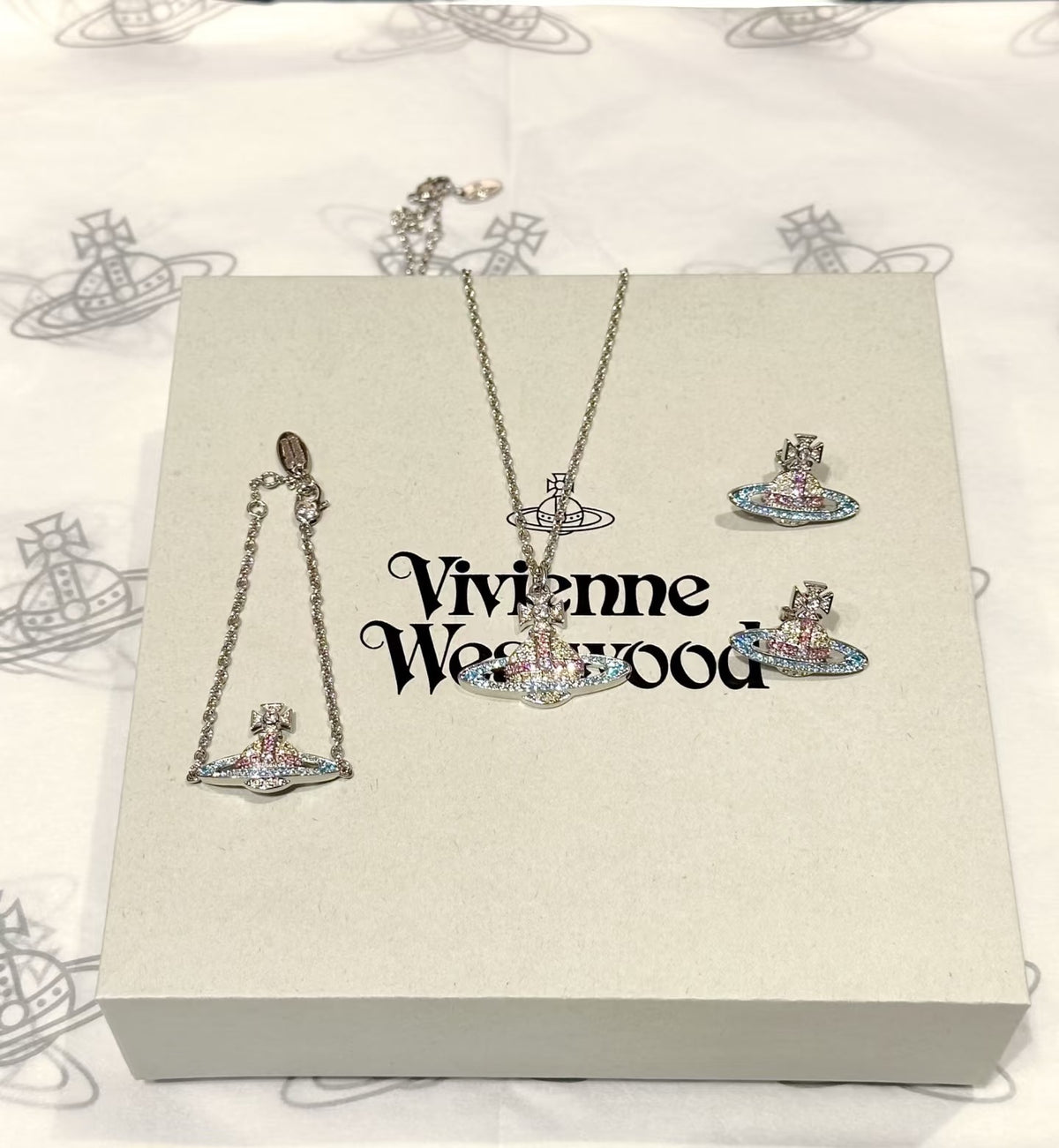Orb-Inspired Emblem Pendant Necklace in Polished Metal-Tone – Design 002 front product view