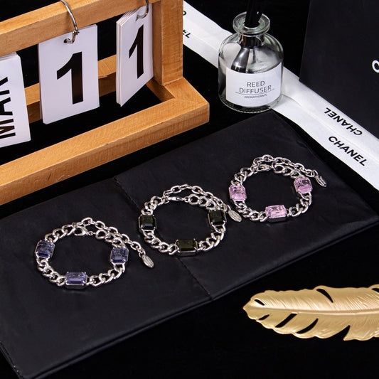 Orb-Inspired Emblem Jewelry Accessory in Polished Metal-Tone – Design 006 main product view