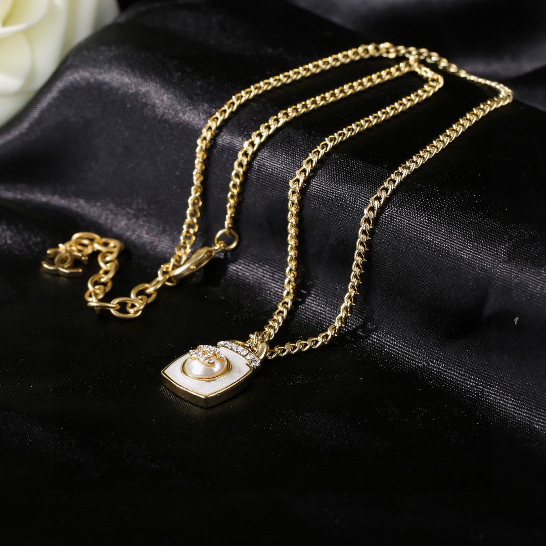 Double-C Emblem Pendant Necklace in Gold-Tone – Design 016 side detail