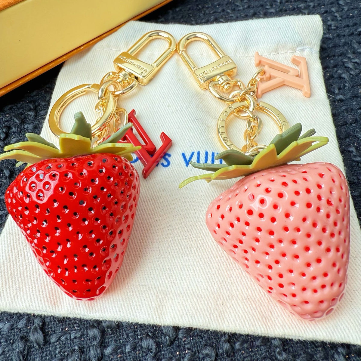 Letter Emblem Keychain – Design 004 styled product view