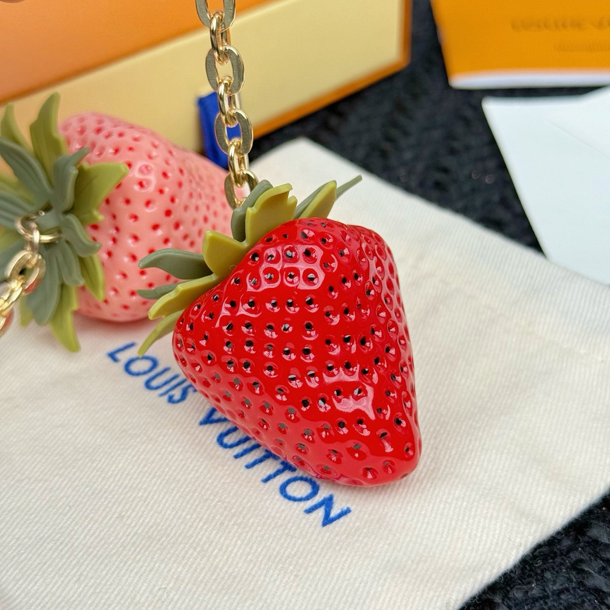 Letter Emblem Keychain – Design 004 close-up detail