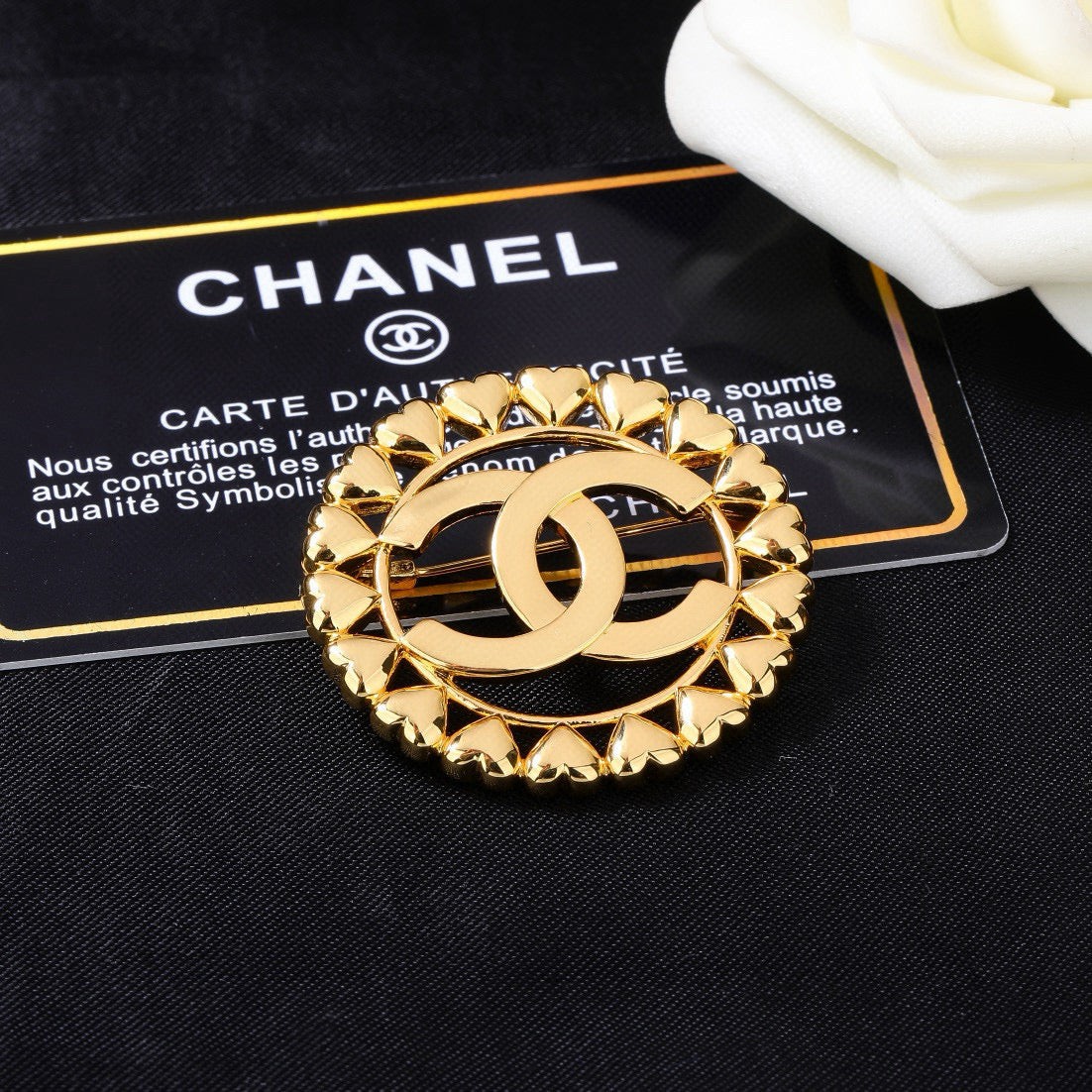 Double-C Emblem Brooch in Polished Metal-Tone – Design 060 main product view