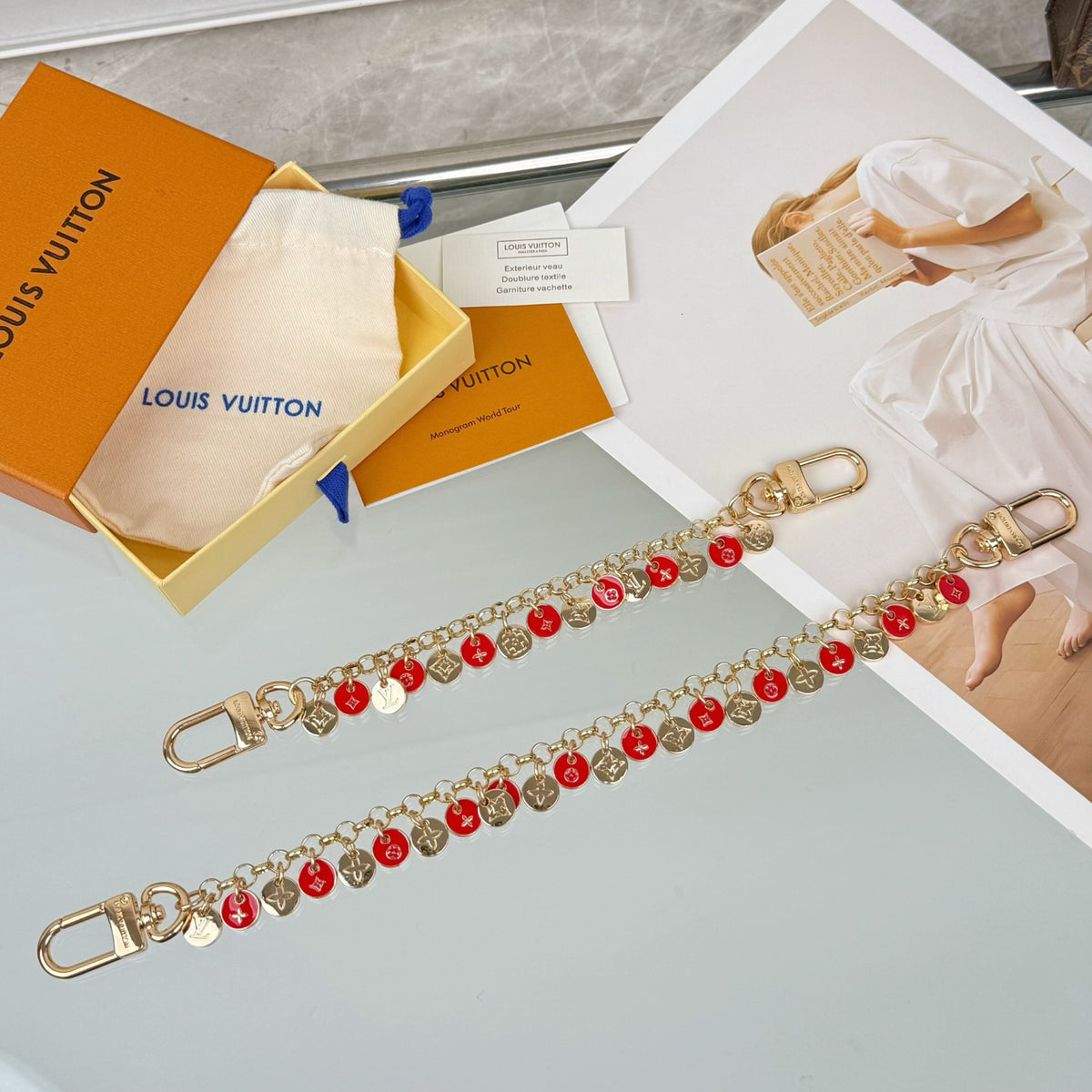 Floral Keychain – Design 002 styled product view