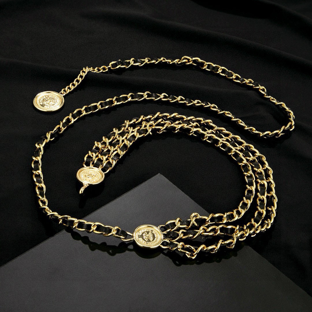 Letter Jewelry Accessory in Polished Metal-Tone – Pearl Detail front product view