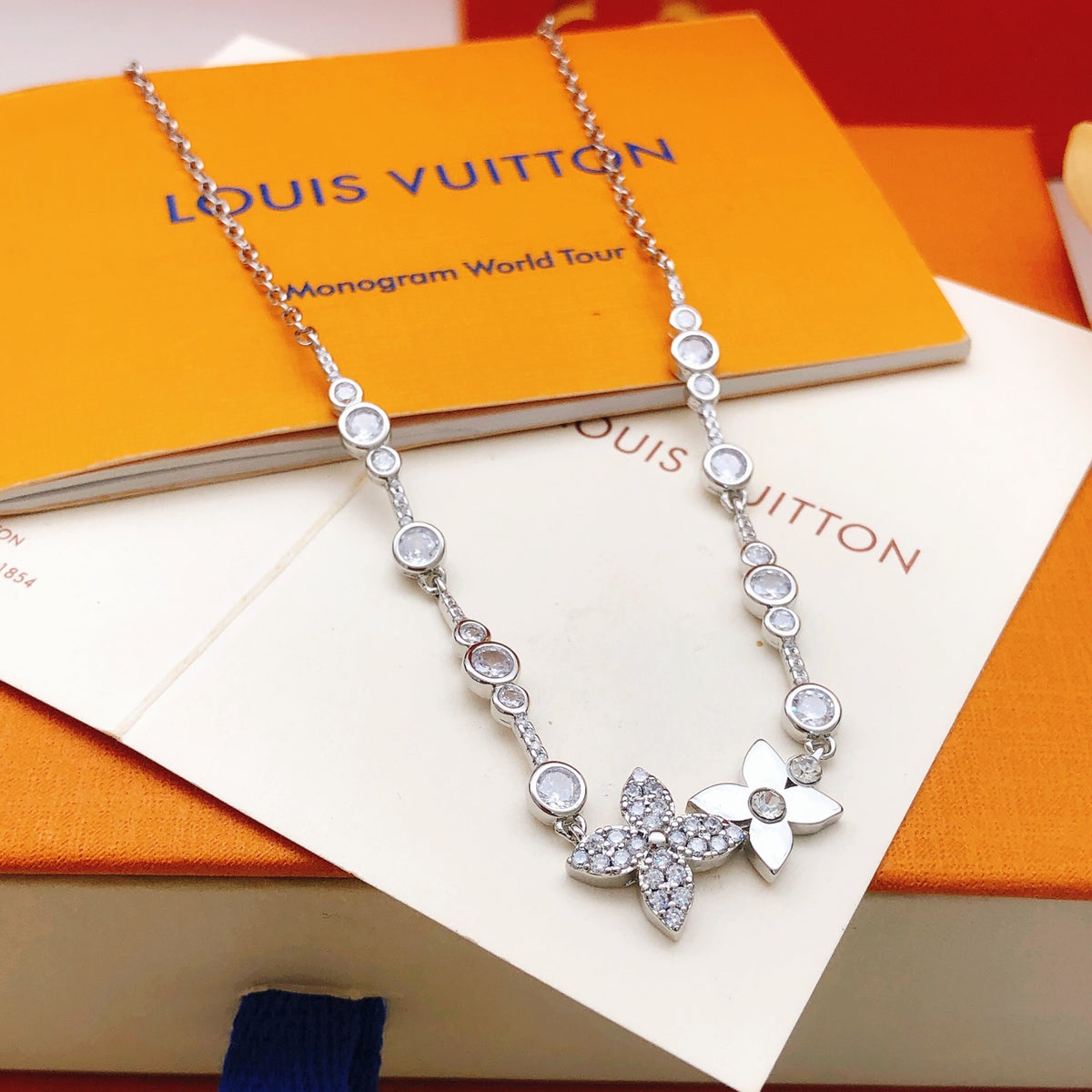 Floral Pendant Necklace in Silver-Tone – Silver Detail front product view