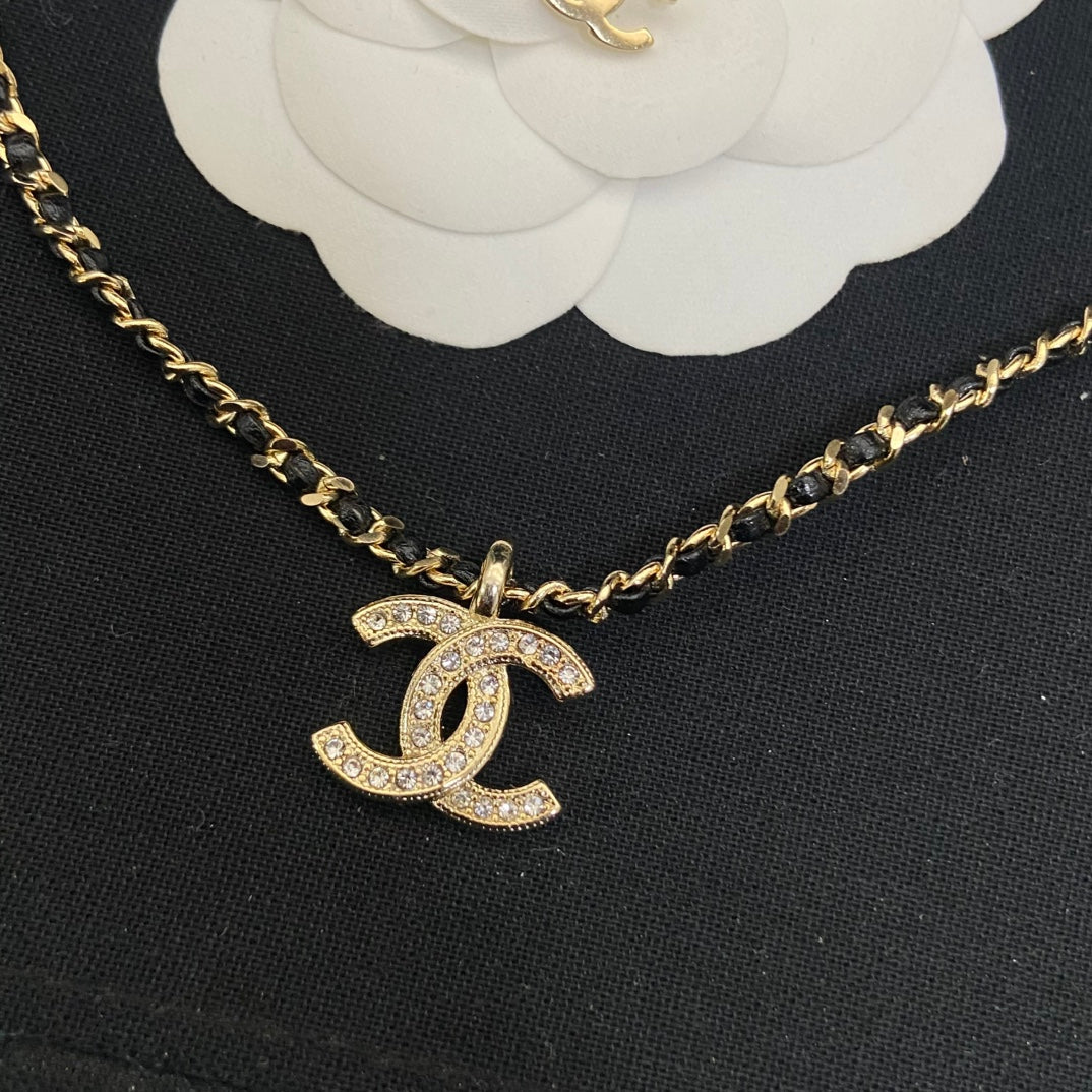Double-C Emblem Pendant Necklace in Polished Metal-Tone – Design 037 side detail