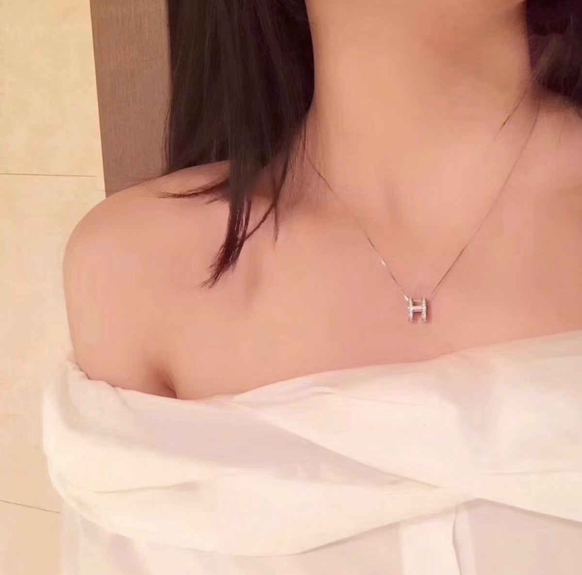 Letter Pendant Necklace in Silver-Tone side detail