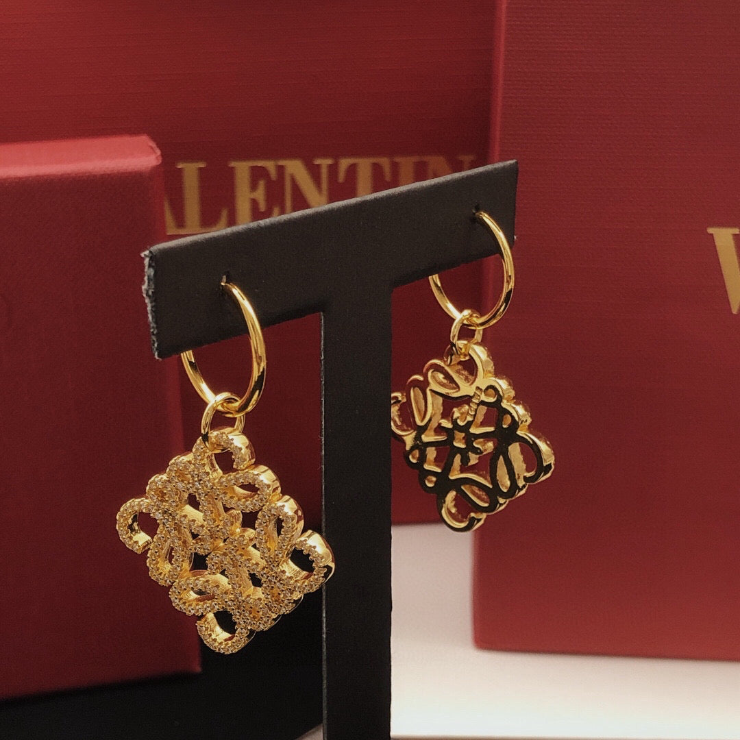 Butterfly Motif Jewelry Accessory in Polished Metal-Tone side detail