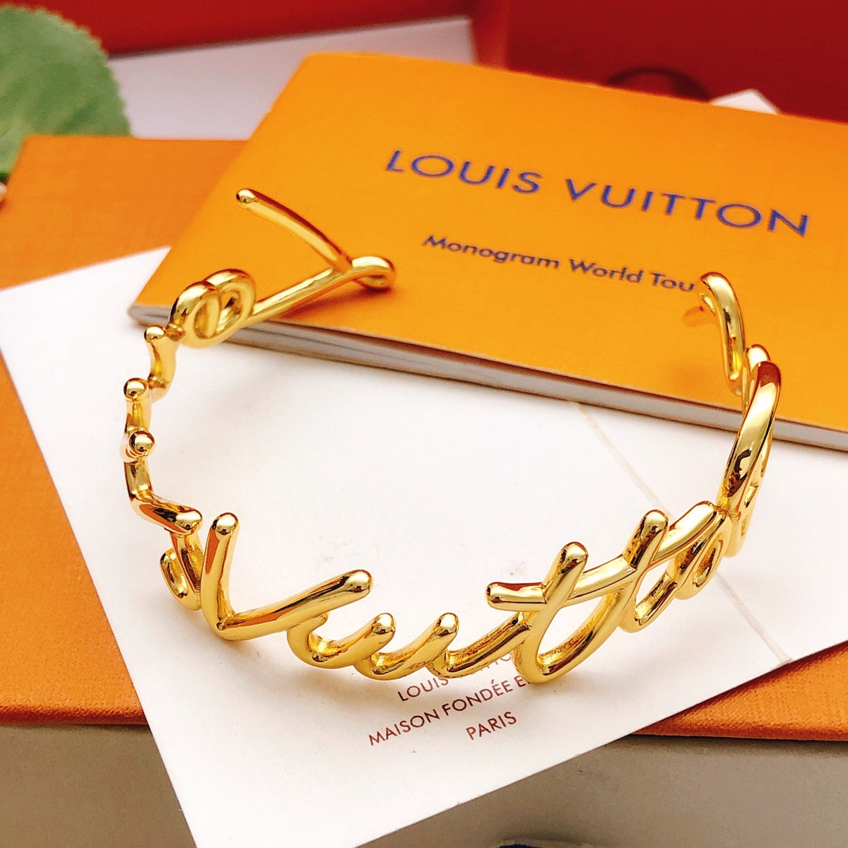 Geometric Emblem Bangle in Gold-Tone – Design 006 detail view