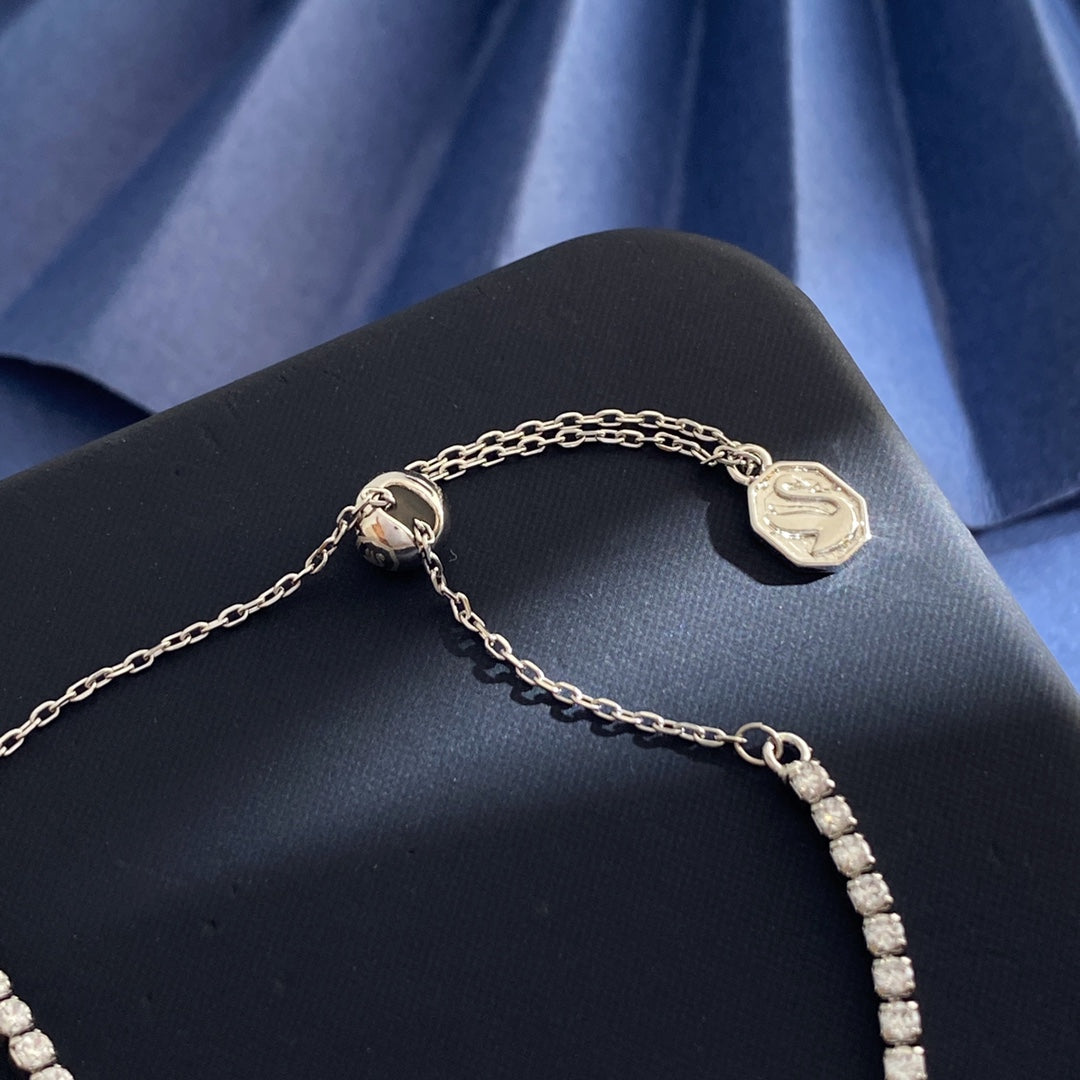 Heart Adjustable Bracelet in Polished Metal-Tone styled product view
