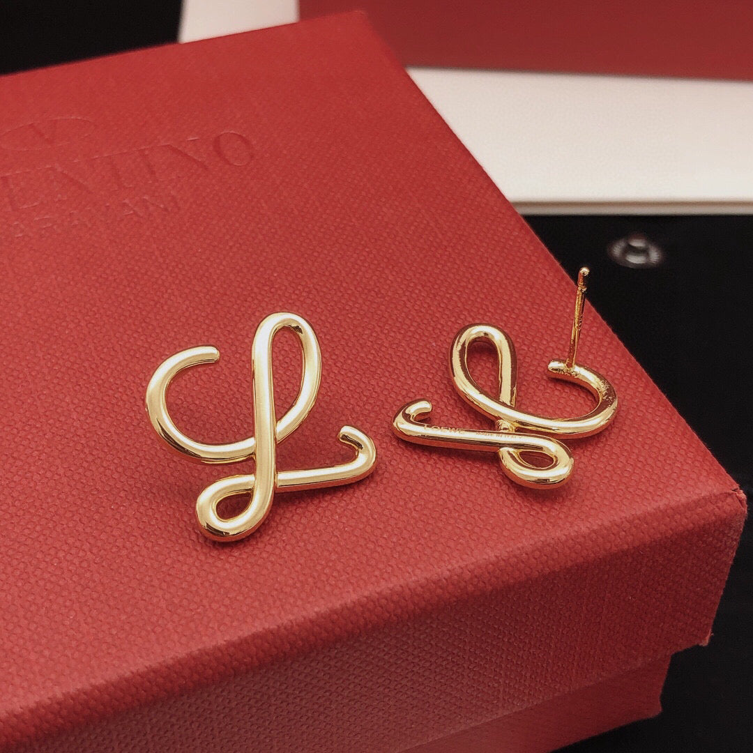 Sculptural Stud Earrings in Polished Metal-Tone – Design 01 front view