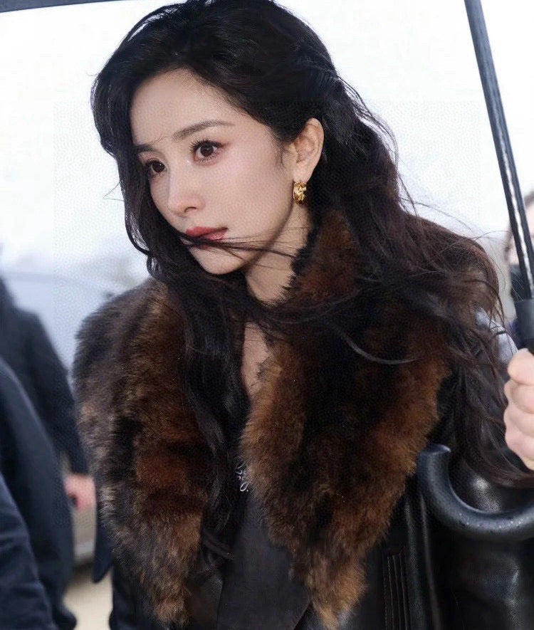 Graphic Emblem Jewelry Accessory in Gold-Tone – Design 01 front view