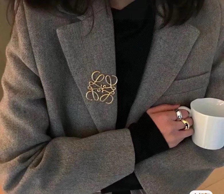Signature Emblem Brooch in Polished Metal-Tone – Design 006 front product view