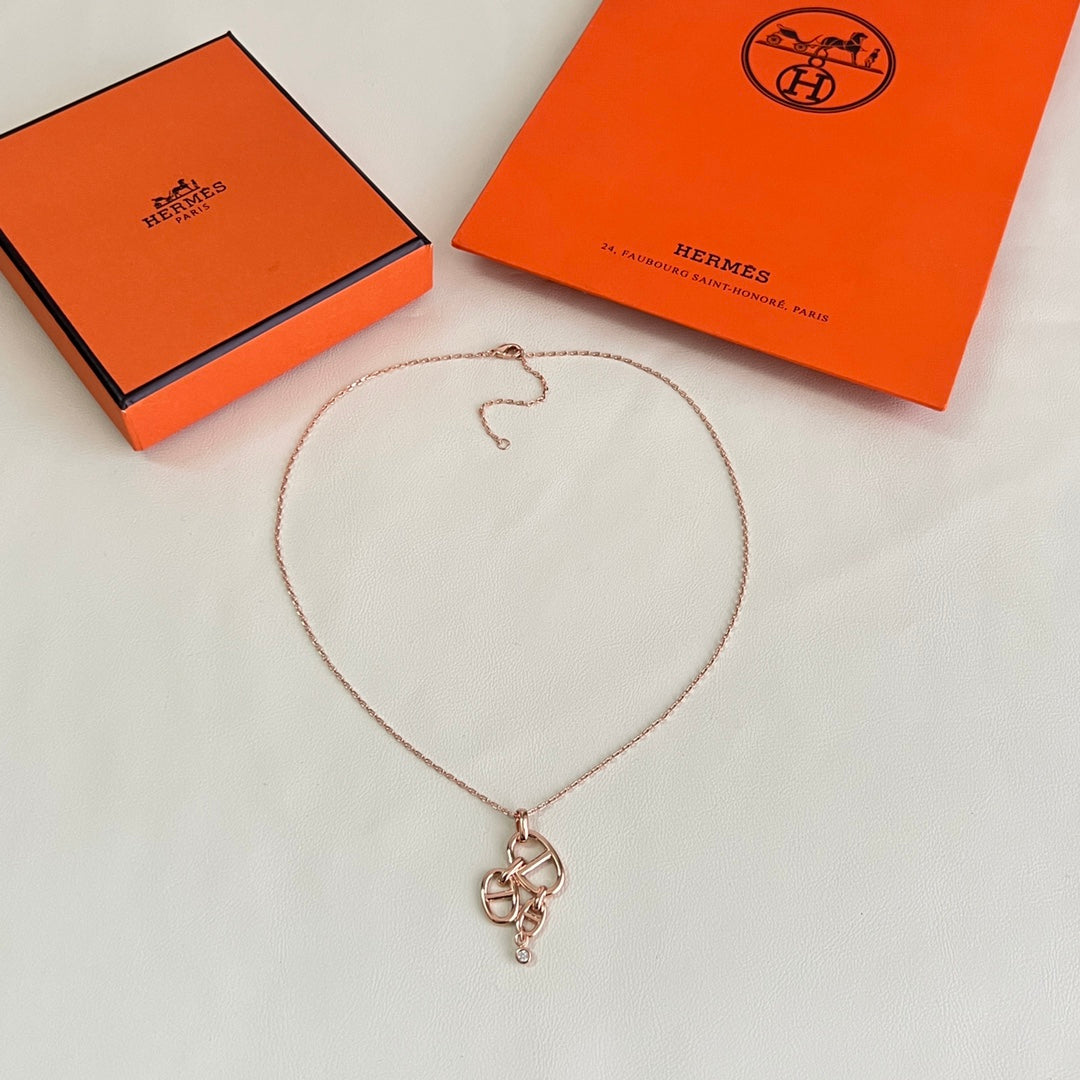 Toggle Pendant Necklace in Polished Metal-Tone – Toggle Detail – Design 013 front product view