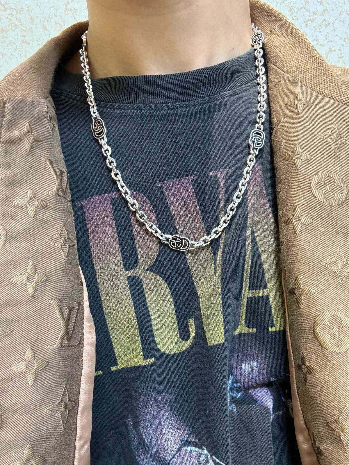 Double-G Emblem Pendant Necklace in Silver-Tone – Vintage Detail – Design 006 styled product view