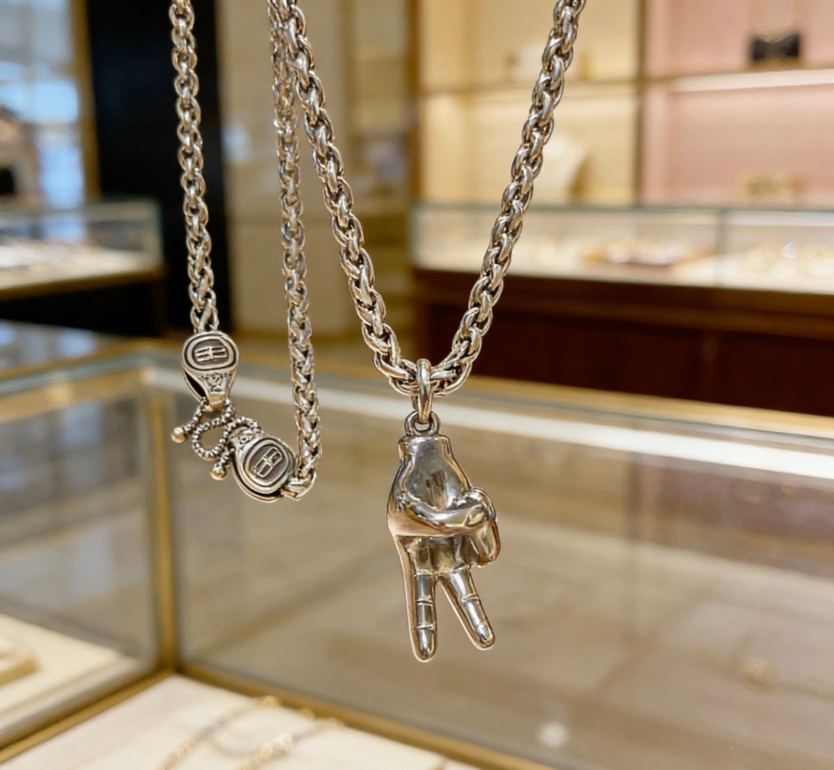 Geometric Emblem Pendant Necklace in Polished Metal-Tone – Vintage Detail – Design 054 side detail