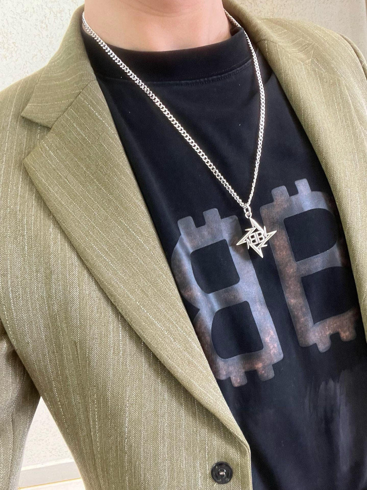 Geometric Emblem Pendant Necklace in Polished Metal-Tone – Vintage Detail – Design 053 detail view