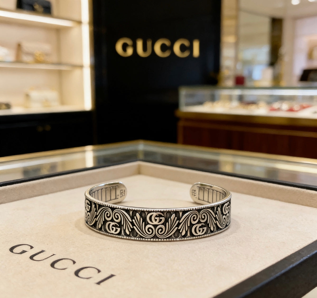 Double-G Emblem Bangle in Polished Metal-Tone – Design 013 front product view