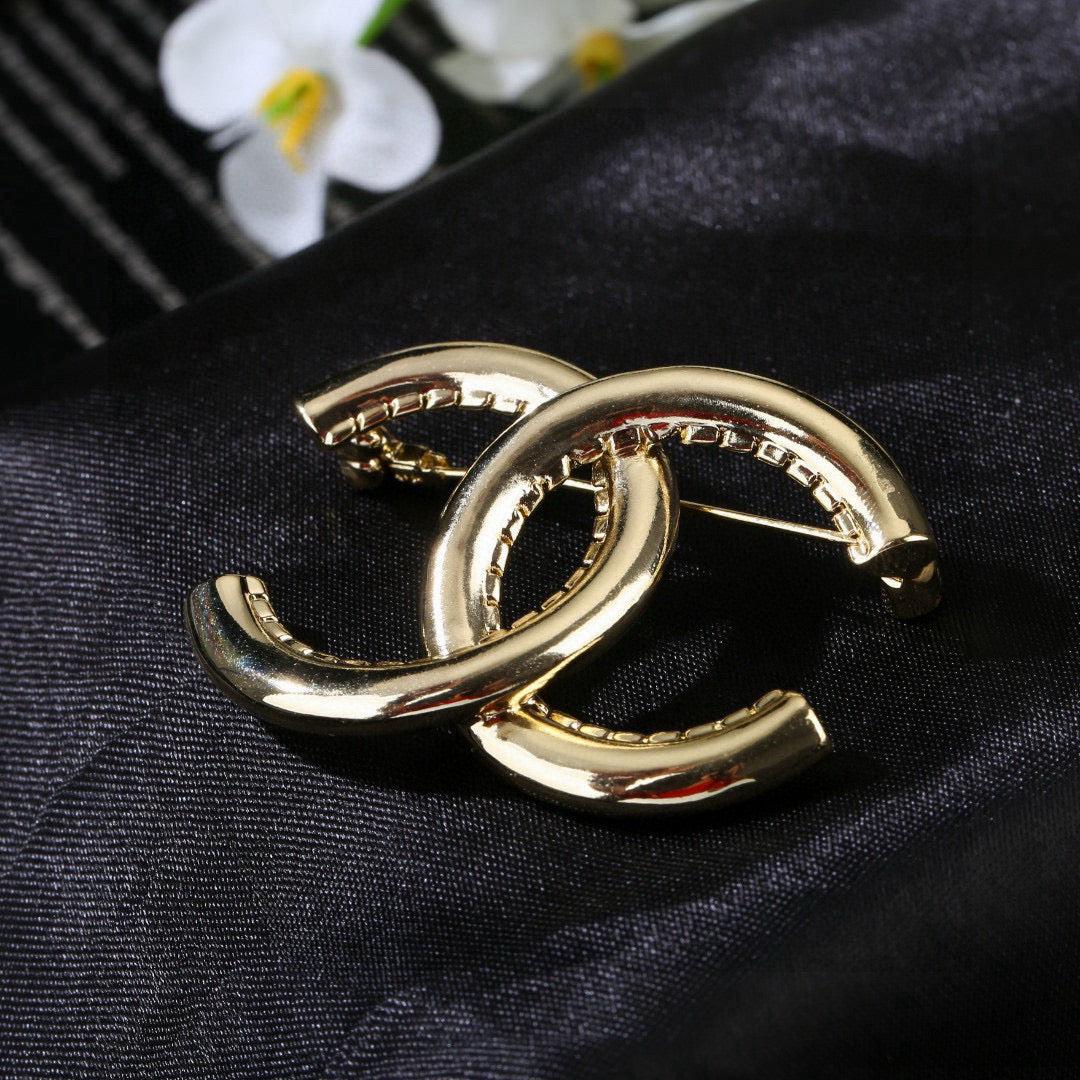 Signature Emblem Brooch in Polished Metal-Tone – Design 008 styled product view