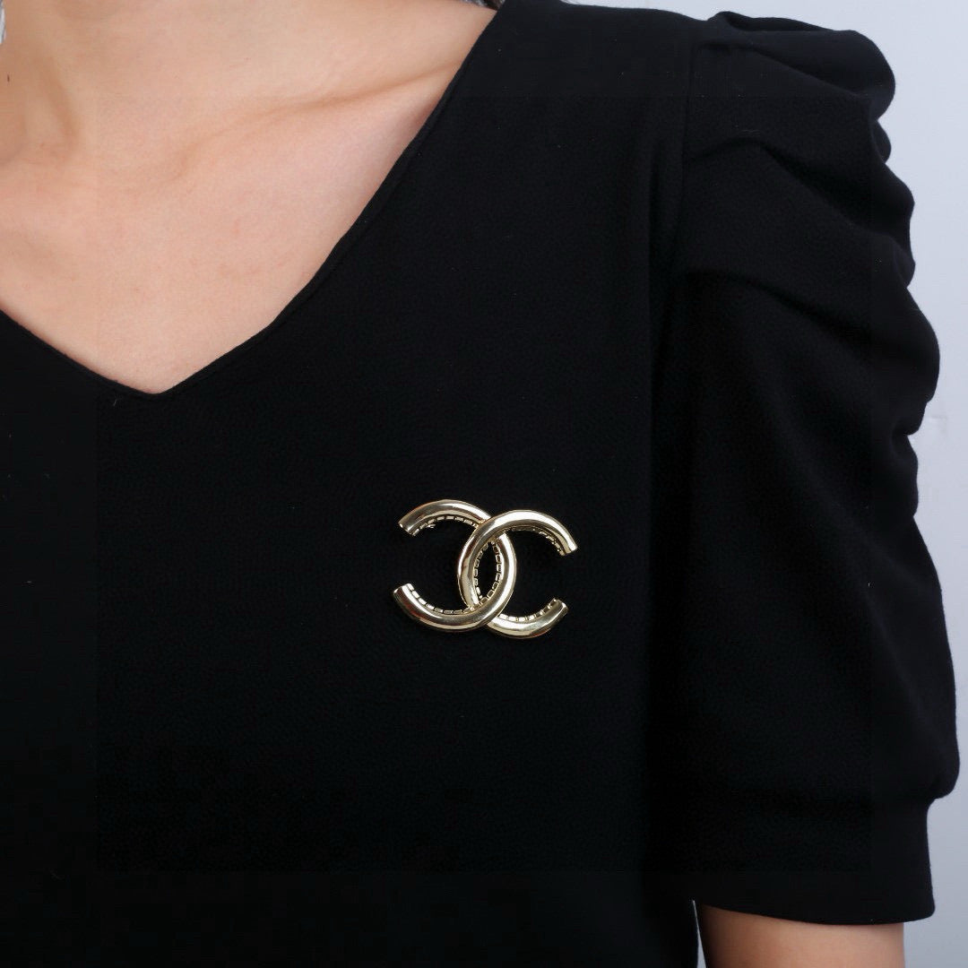 Signature Emblem Brooch in Polished Metal-Tone – Design 008 front product view