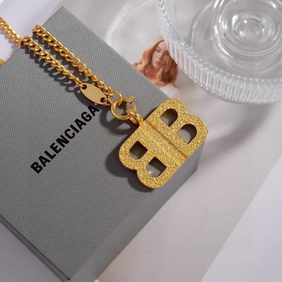 Geometric Emblem Pendant Necklace in Gold-Tone – Design 002 side detail