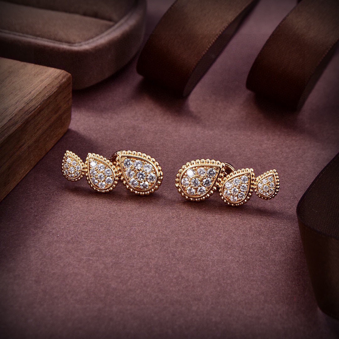Geometric Emblem Stud Earrings in Polished Metal-Tone – Design 002 main product view