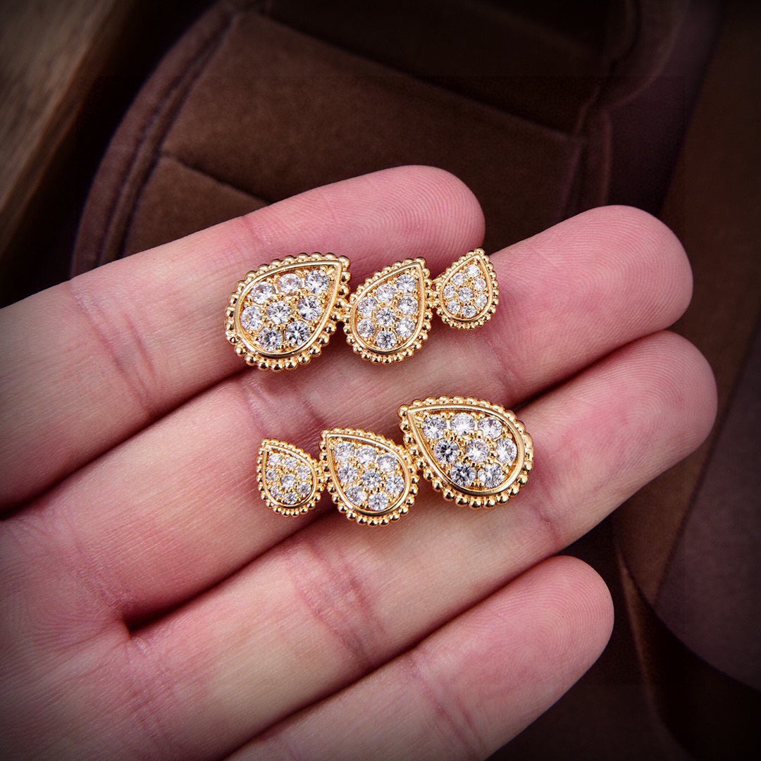 Signature Emblem Stud Earrings in Polished Metal-Tone – Design 020 close-up detail