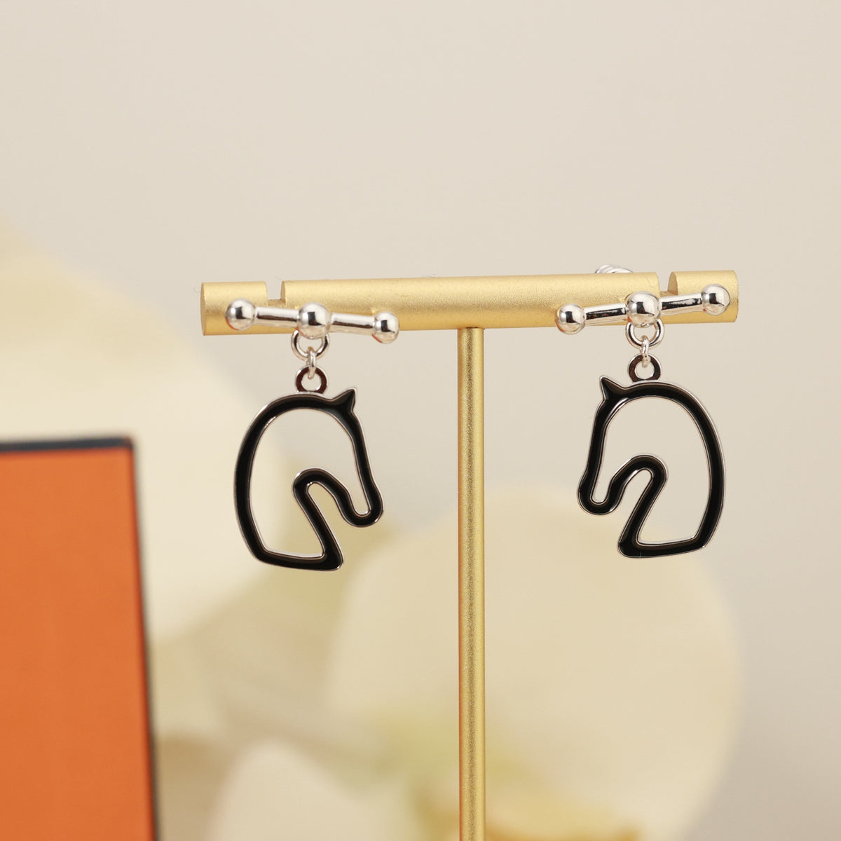 Horse Head Stud Earrings in Rose-Gold-Tone – Rose Gold Detail close-up detail